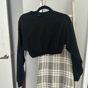 Alo black cropped sweater